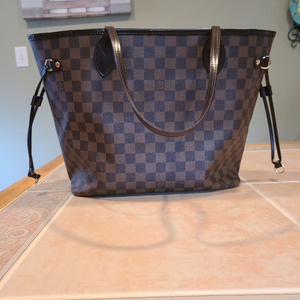 Authentic Louis Vuttion Neverfull